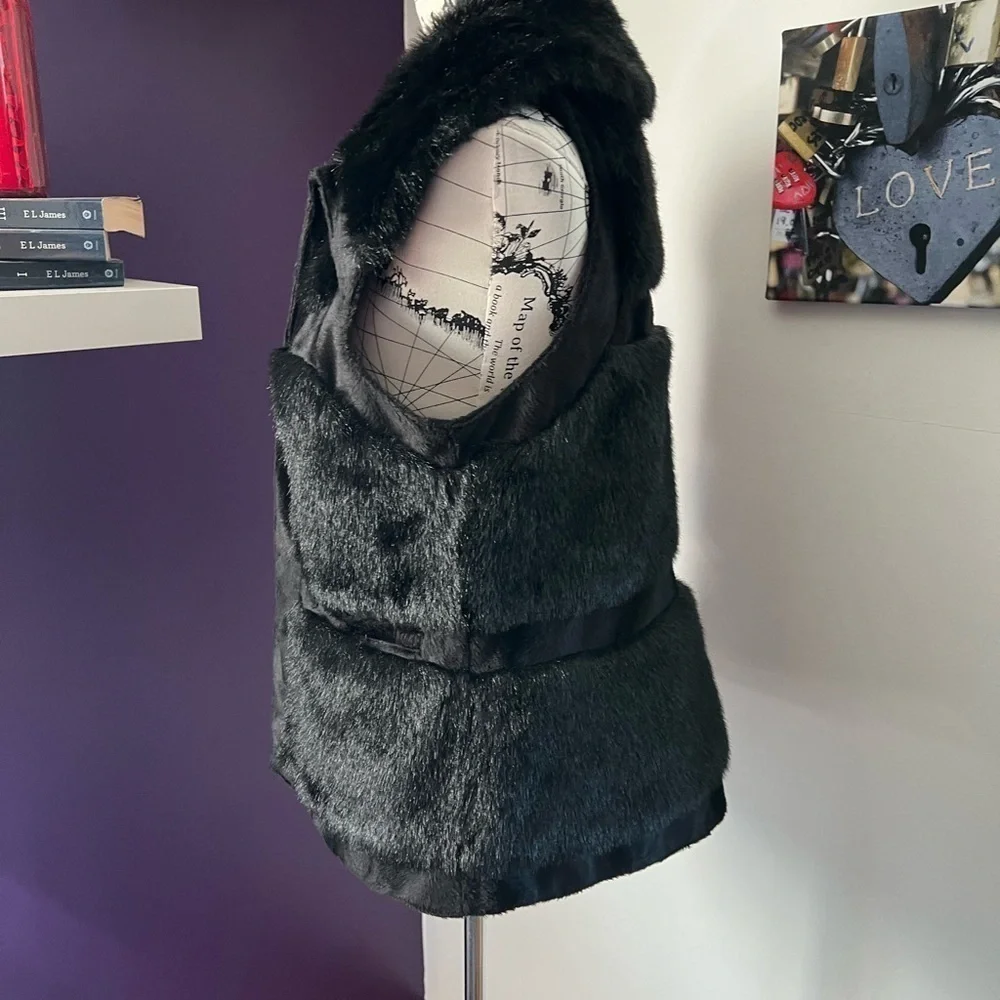 RLZ Faux Fur Vest - Picture 8 of 12